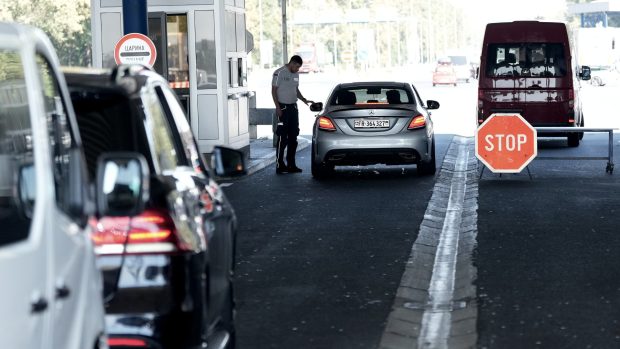Un bărbat a plătit aproape 1.000 de euro amendă, la graniță, când a vrut să intre în Croația: greșeala care ne poate costa pe toți