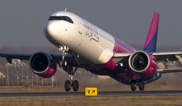 Concedieri colective la Wizz Air: peste 150 de salariați din bazele de la București, Iași, Cluj și Craiova ar urma să fie afectați – surse